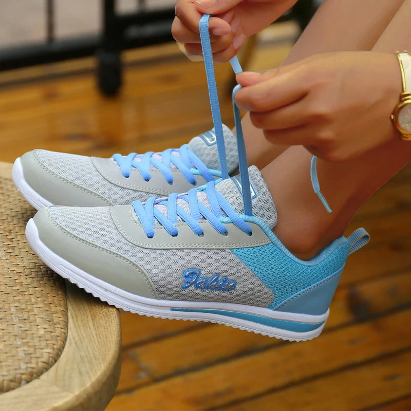 Fashion 2025 New Women's Sneaker Walking Shoes Woman Plus Size Casual Sneaker Woman Lace Up Sneakers For Women Tenis Feminino